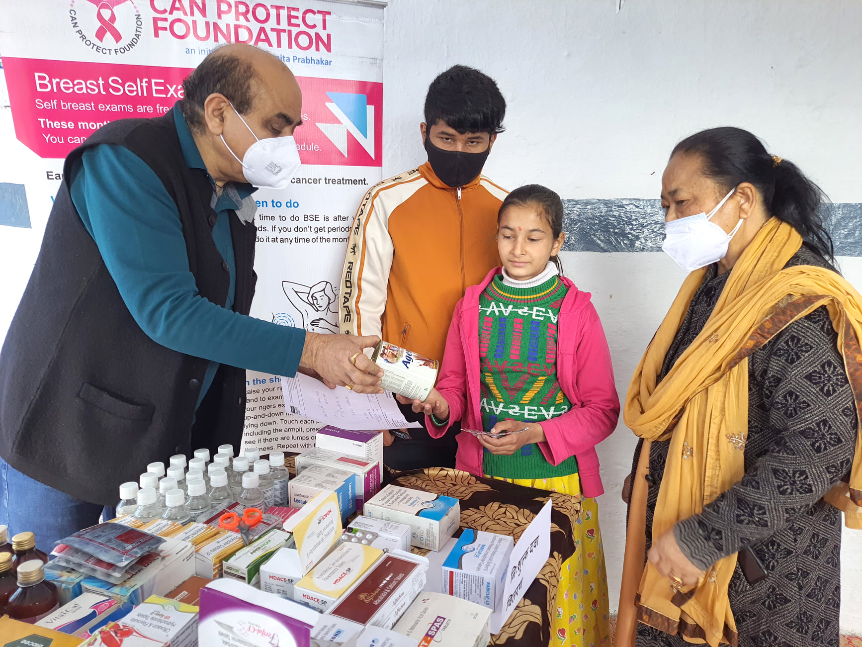free medicine distribution by can protect foundation