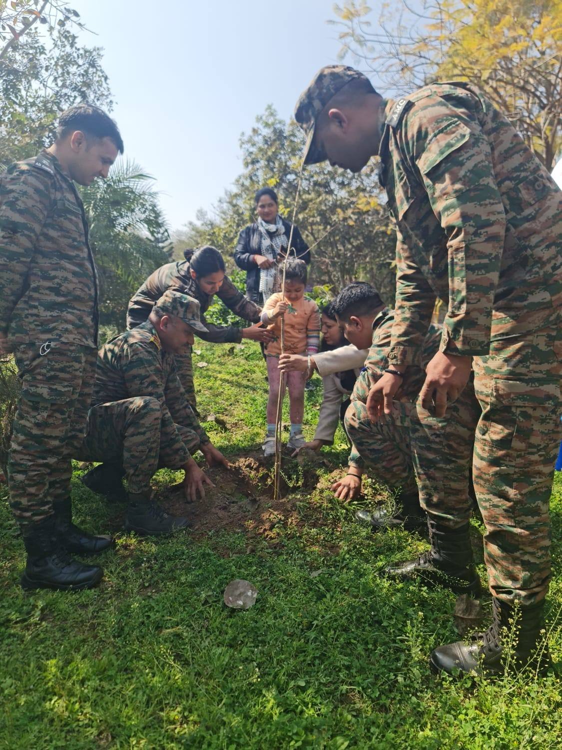 Can Protect Foundation volunteers planting trees during the Earth Day Root of Awareness initiative